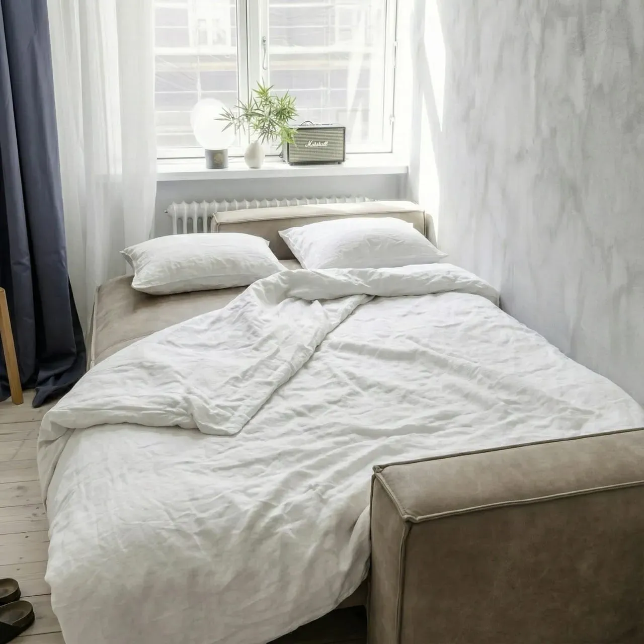 Europæisk håndværk: sovesofa under produktion på værksted